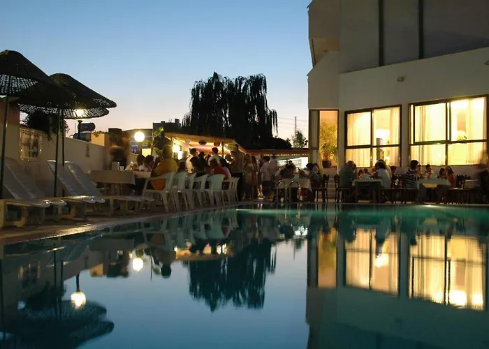 מלון דירות Batihan Apart 3*